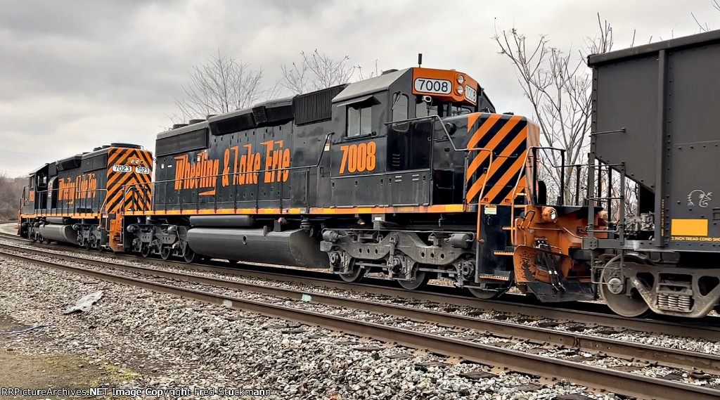 WE 7008 approaches Arlington St. on the CSX.